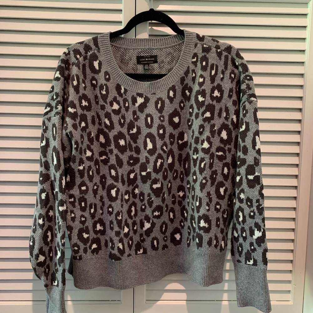 Soft Lucky Brand leopard print sweater L